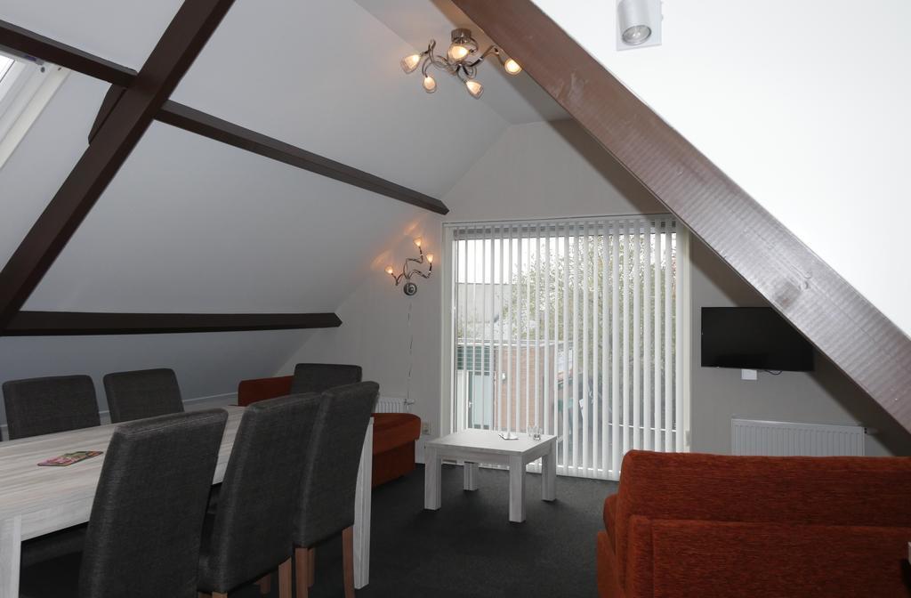 Visserslust - Woonboten & Appartementen フィンケフェーン 部屋 写真